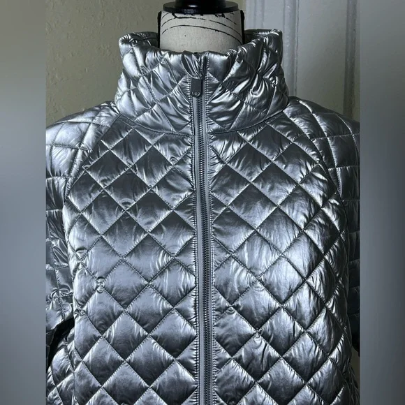 Athleta Whisper Featherless Metallic Jacket Silver Women's Small size - Picture 6 of 13